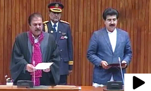 اپوزیشن جماعتوں کے امیدوار صادق سنجرانی چیئرمین سینیٹ منتخب