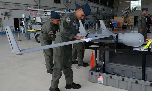 US gives Philippine air force first drones US gives Philippine air force first drones