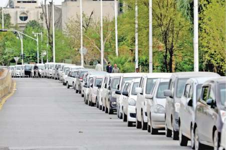 Careem management, drivers quarrel during joint protest