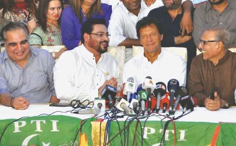 Resentment in PTI over Aamir Liaquat&rsquo;s induction
