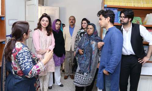 Zindagi Trust Founder Shehzad Roy with visitors and guests.