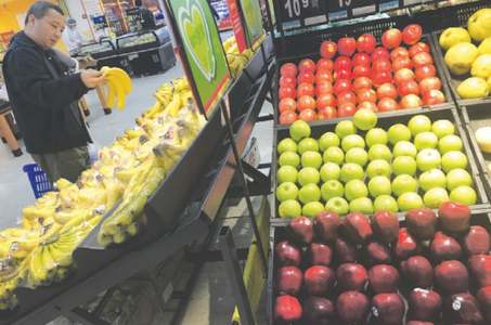 Trade war kicks off as China fires back