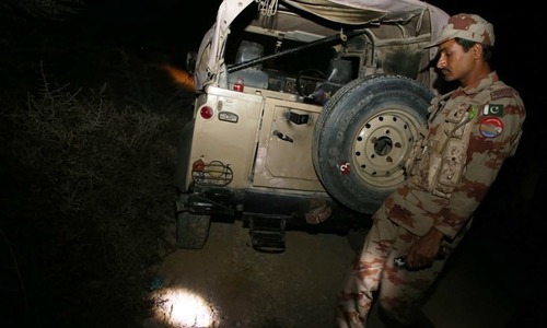 5 injured in suicide attack on FC vehicle in Quetta 5 injured in suicide attack on FC vehicle in Quetta