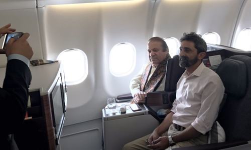 Promising to return, Nawaz and Maryam leave for London Promising to return, Nawaz and Maryam leave for London