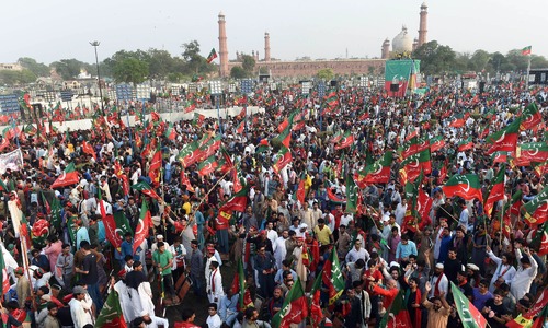 Political temperatures rise as PPP, PTI and JUI-F hold power shows