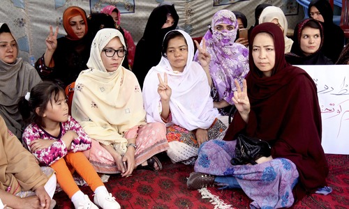 Hazaras on hunger strike in Quetta want assurance of security, justice from Gen Bajwa