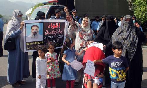 1,330 people sent to internment centres, SC told