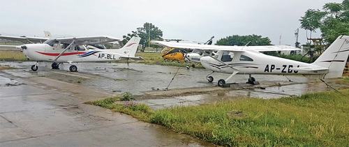 Training future pilots and flying instructors