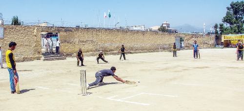 Visually-impaired youths seek sports facilities