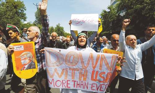 US diplomats face tough task imposing new Iran oil curbs