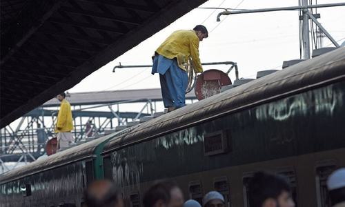 Trains’ crash disrupts traffic for three hours Trains’ crash disrupts traffic for three hours