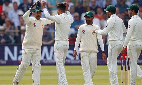 Lord's Test: Pakistan pounce as England's top-order exposed again