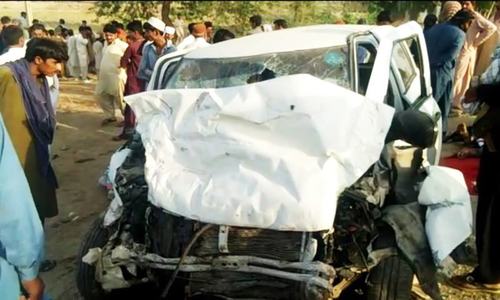 7 killed in road accident on Mehran Highway near Khairpur