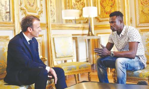 Macron offers citizenship to Malian &lsquo;Spiderman&rsquo; who saved child