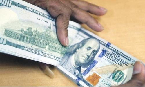 Dollar surges to Rs115.5 amid &lsquo;devaluation by SBP&rsquo;