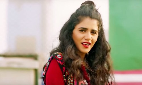 پہلی بار فٹ بال ورلڈ کپ کیلئے قرۃ العین بلوچ کی آواز میں گانا ریلیز