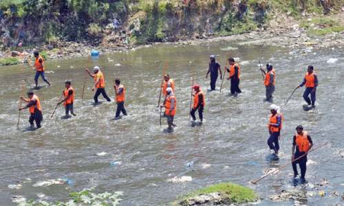 Family begins parallel search for missing children