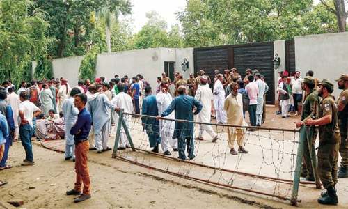 PTI moves to pacify ‘disgruntled’ elements PTI moves to pacify ‘disgruntled’ elements