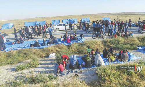 Russia-backed govt onslaught displaces 270,000 in southern Syria