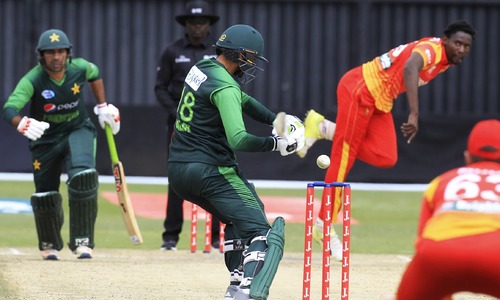Pakistan beat Zimbabwe by 7 wickets to knock the hosts out of tri-nation series