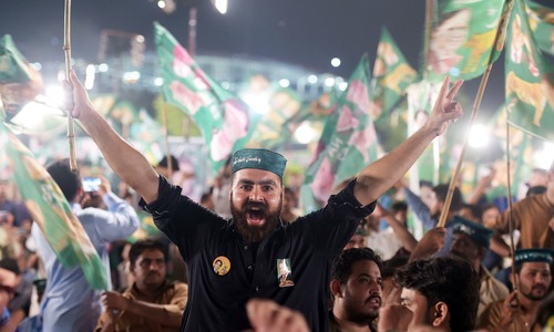 Political parties end electioneering with lacklustre last bows Political parties end electioneering with lacklustre last bows