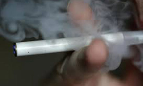 &lsquo;Young people who experiment with e-cigarettes likely to try smoking&rsquo;