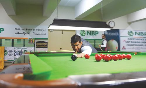 Six cueists reach ranking snooker knockout stage