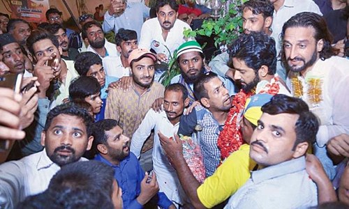 'He should have known': When Shah Meh&shy;mood Qureshi was defeated by his 25-year-old prot&eacute;g&eacute;