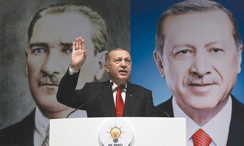 Erdogan vows to defy US ‘threats’ after currency crash Erdogan vows to defy US ‘threats’ after currency crash