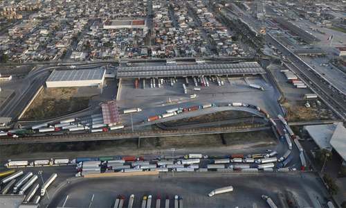 Trump hints US and Mexico on verge of trade agreement amid Nafta renegotiation