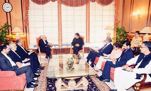 Pakistan backs Iran over US nuclear deal row