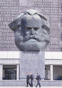 German city on edge after anti-migrant violence