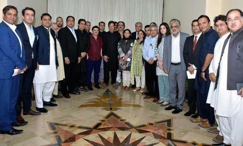 PM Khan wants media to give him 3 months before criticising his govt