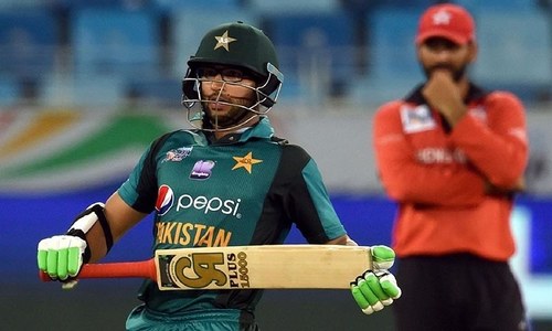 Pakistan saunter to victory over hapless Hong Kong