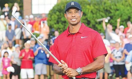 Woods ends five-year drought with Tour Championship triumph