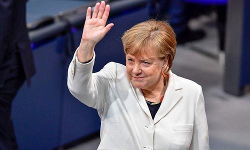 Angela Merkel calls for extending cooperation with Pakistan