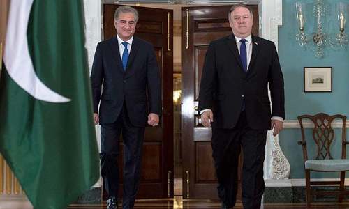 In meeting with FM Qureshi, Pompeo calls on Taliban to negotiate In meeting with FM Qureshi, Pompeo calls on Taliban to negotiate