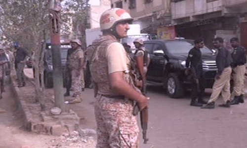 کراچی: پولیس مقابلے میں لیاری گینگ وار کا مطلوب کمانڈر غفار ذکری ہلاک