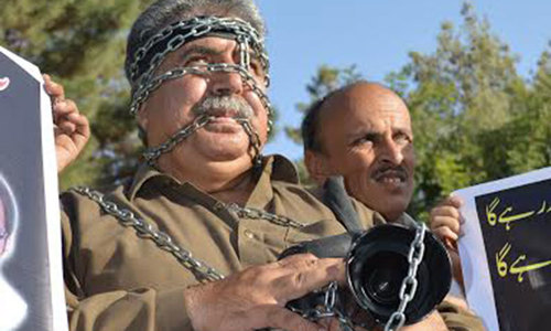 Journalists, media workers hold rallies against downsizing, curbs Journalists, media workers hold rallies against downsizing, curbs