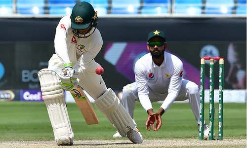 Australia's Usman Khawaja, Travis Head frustrate Pakistan victory charge
