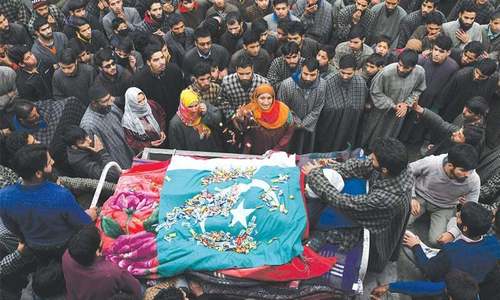 Indian troops kill key Kashmiri fighter in Handwara siege