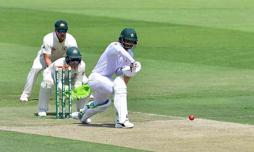 Pakistan bowled out for 282 in second Test