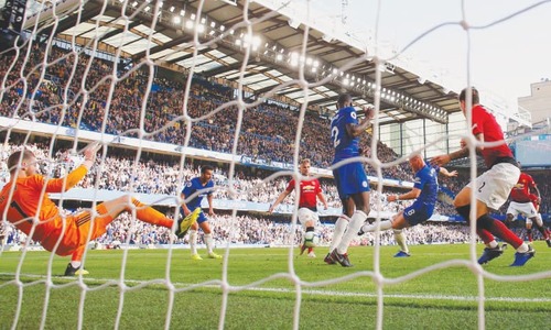 Manchester City in big win, Chelsea deny United Manchester City in big win, Chelsea deny United