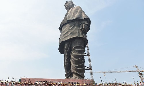 Protests greet world's biggest statue in remote corner of India