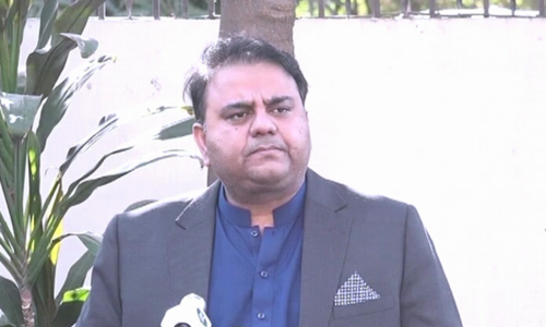 Fawad Chaudhry thanks PPP, PML-N for 'maturity' in supporting govt over handling of protests