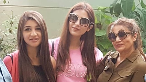 Frieha Altaf and daughter Parisheh are co-starring in Asim Raza's Parey Hut Love