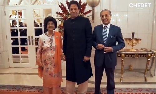 PM Imran Khan finds a new fan in Malaysian first lady PM Imran Khan finds a new fan in Malaysian first lady