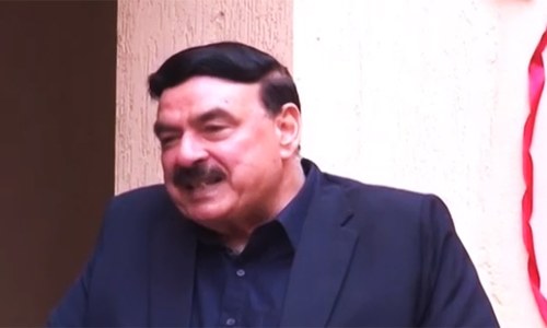 10,000 homes on Pakistan Railways land in Karachi to be demolished: Sheikh Rashid