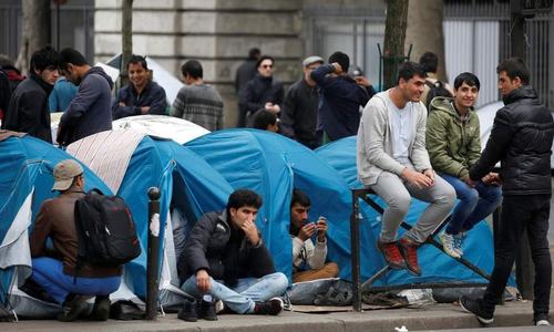 Undocumented Pakistani immigrants hide in the shadows in Paris