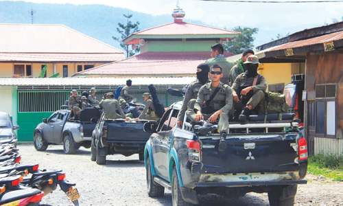 Soldier killed as Indonesia probes mass shooting reports in Papua